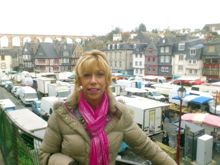 Jeanette Barker, Place Salvador Allende, Morlaix