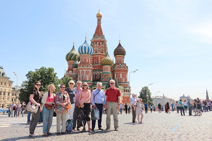 Our group in Red Square, Moscow, in front of Saint Basil's Cathedral / Наша группа на Красной Площади Москвы, перед Собором Василия Блаженного